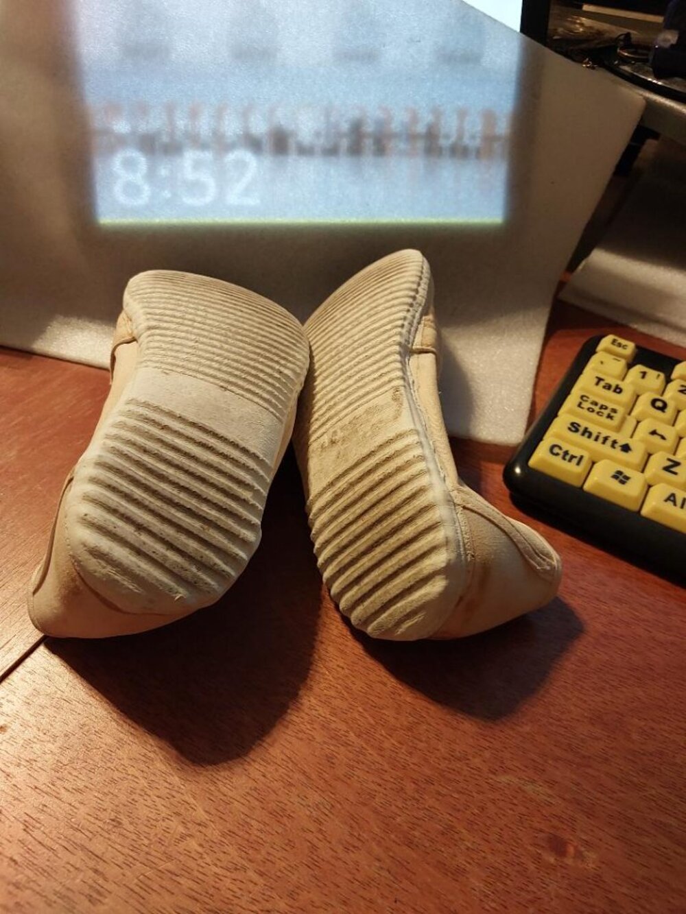 Vintage Women Canvas Slip On Flats Off White Size 7 Good Condition - Picture 5 of 5